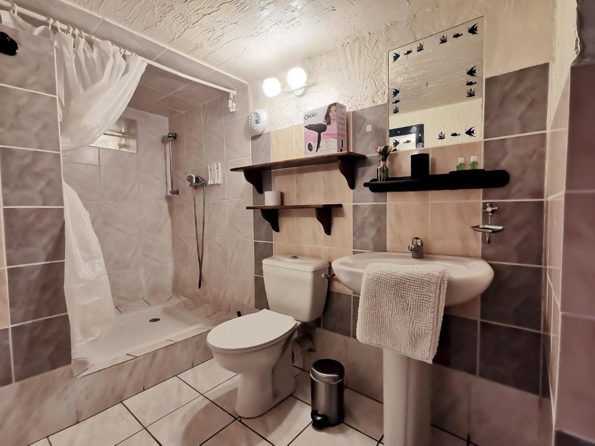 Les Chambres Du Roc Le Roc Eksteriør billede